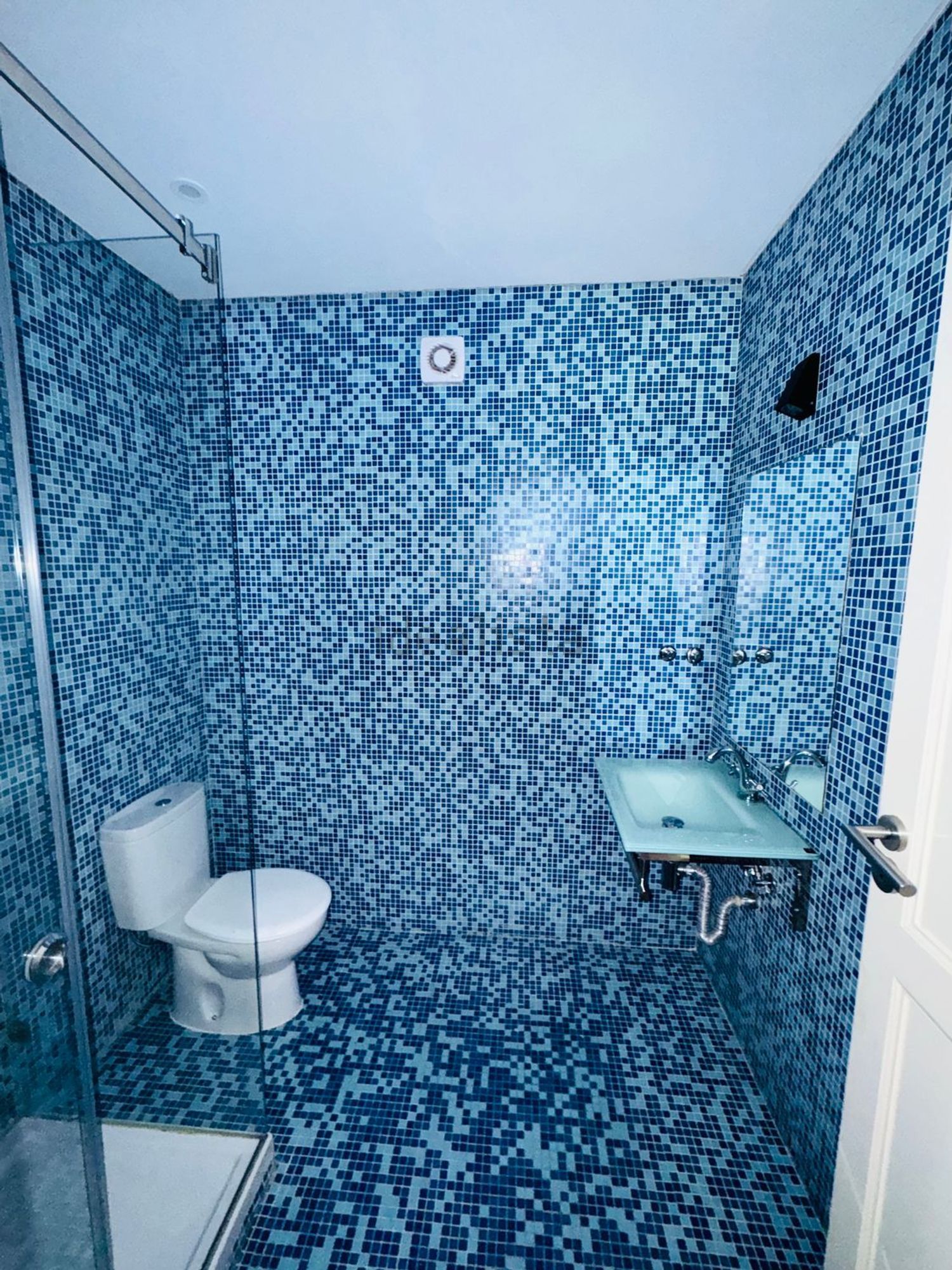 出租公寓 t4在Rua Doutor Alfredo da Costa, 92 - 卫生间