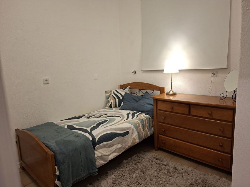 出租房间在Rua Bento de Jesus Caraça, 17