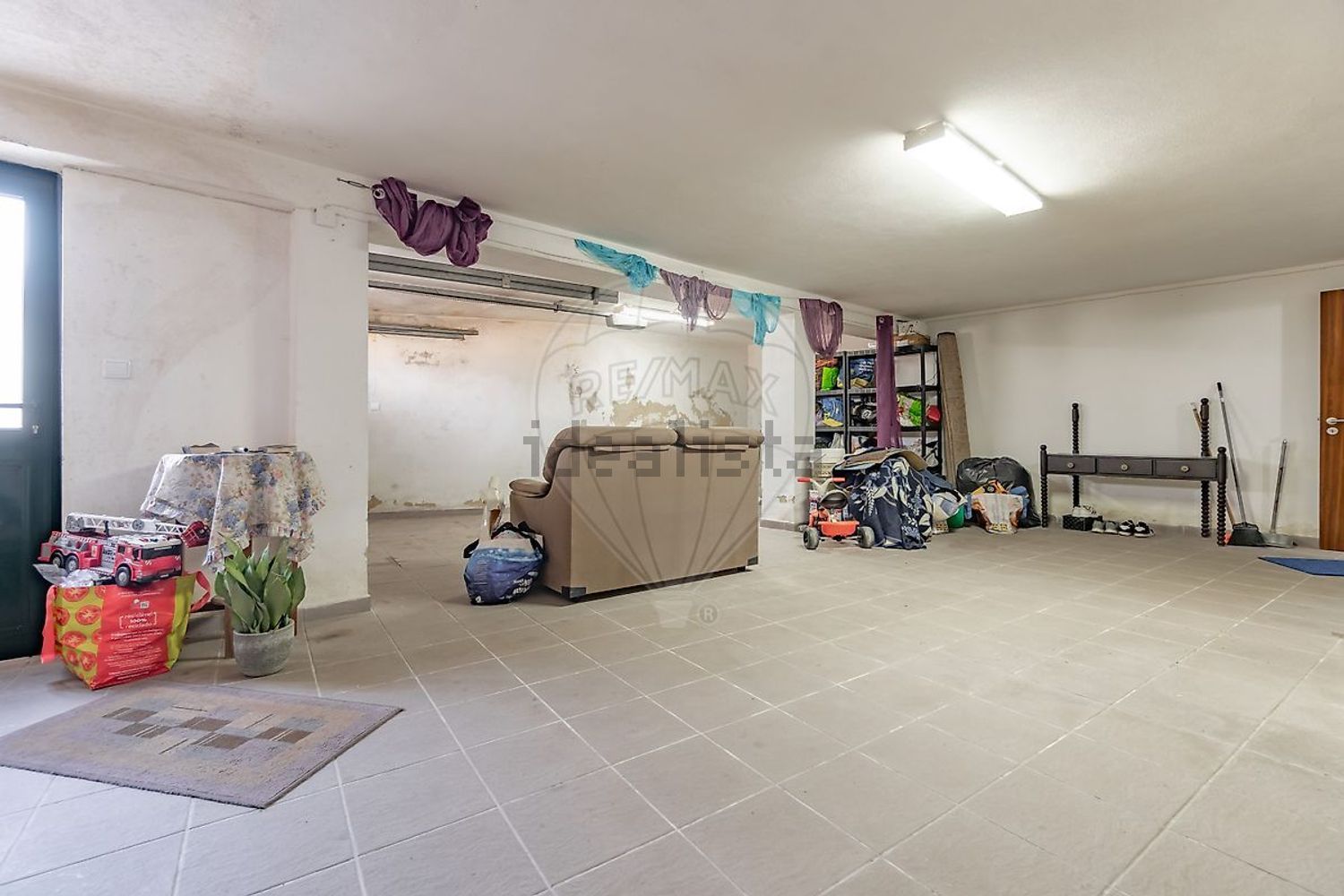 小楼房或独栋别墅出售在Rua das Flores - 共同区域