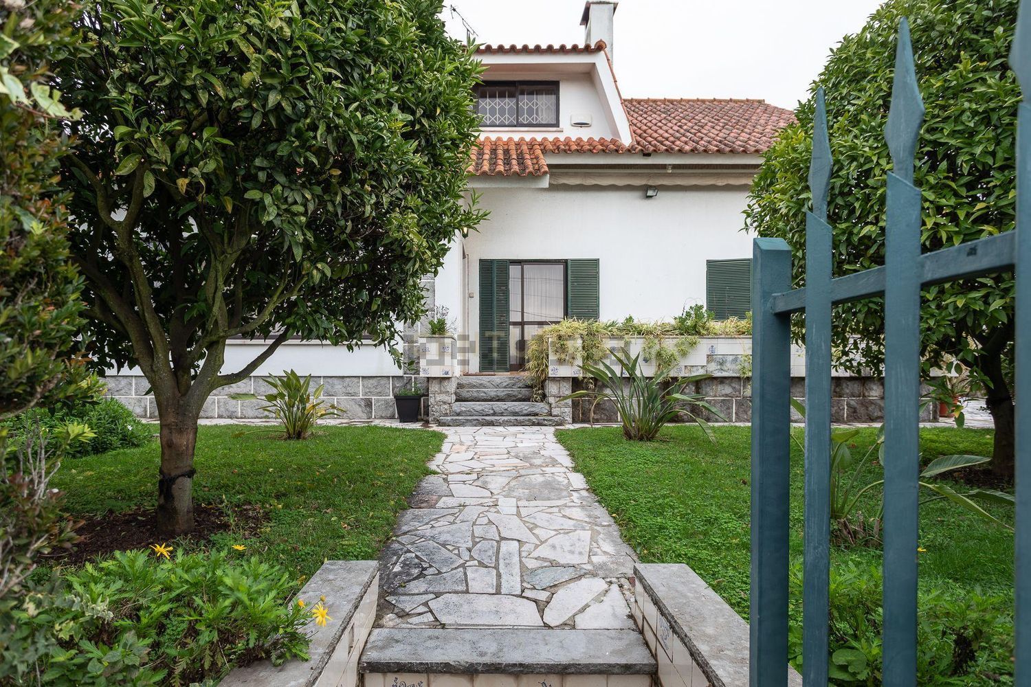 小楼房或独栋别墅出售在Cobre - 外立面