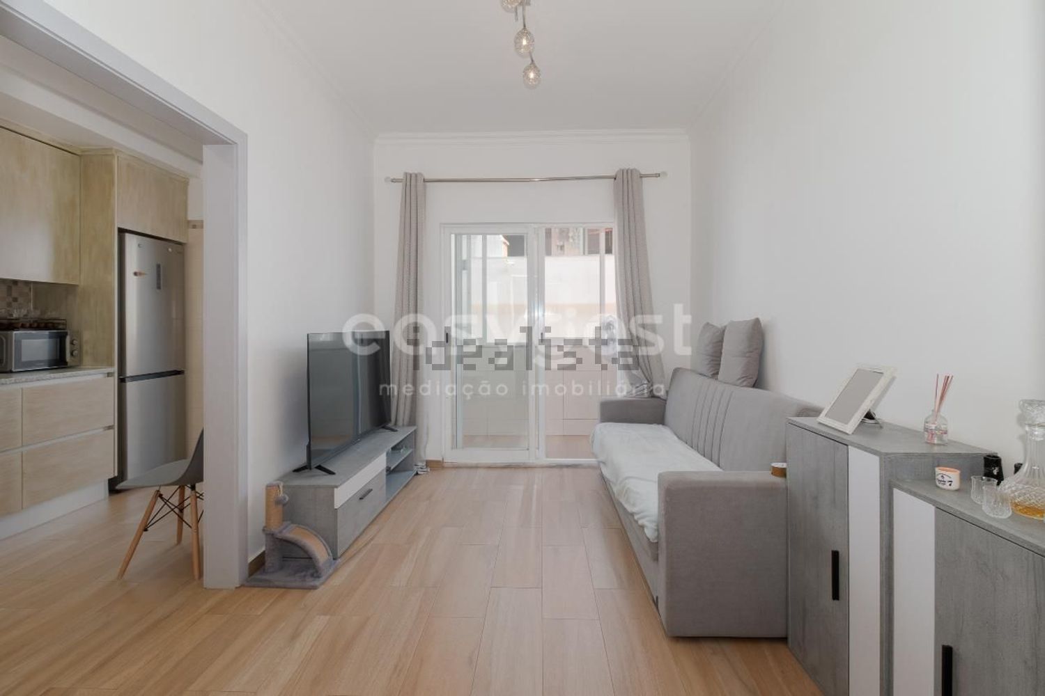 公寓 t2出售在Baixa da Banheira - 客厅