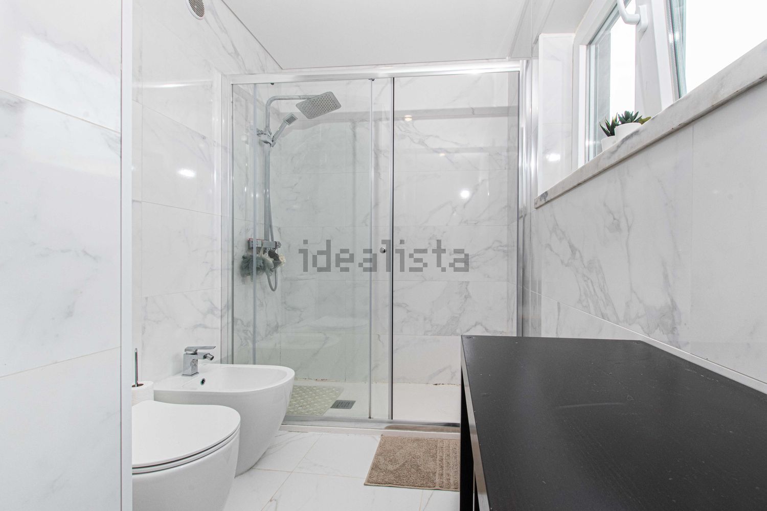 公寓 t2出售在Praça 1º de Maio, 4 - 卫生间