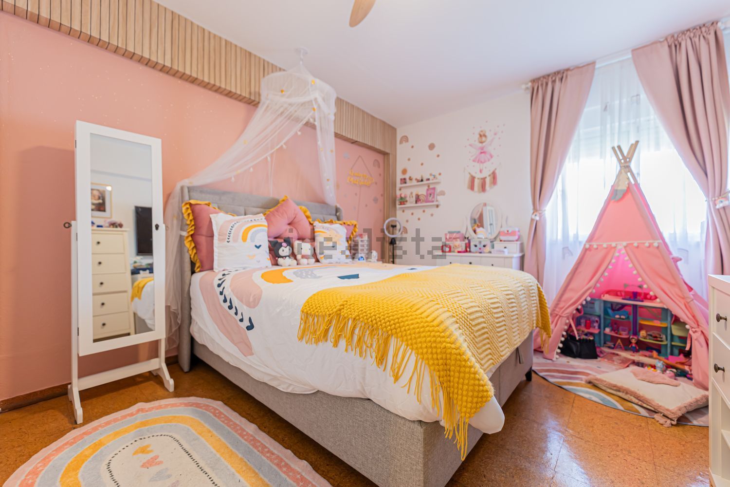 公寓 t4出售在Rua Almeida Garrett - 卧室