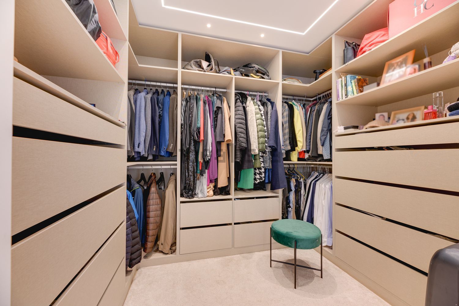 小楼房或独栋别墅出售在Rua da Mandinga s/n - 试衣间