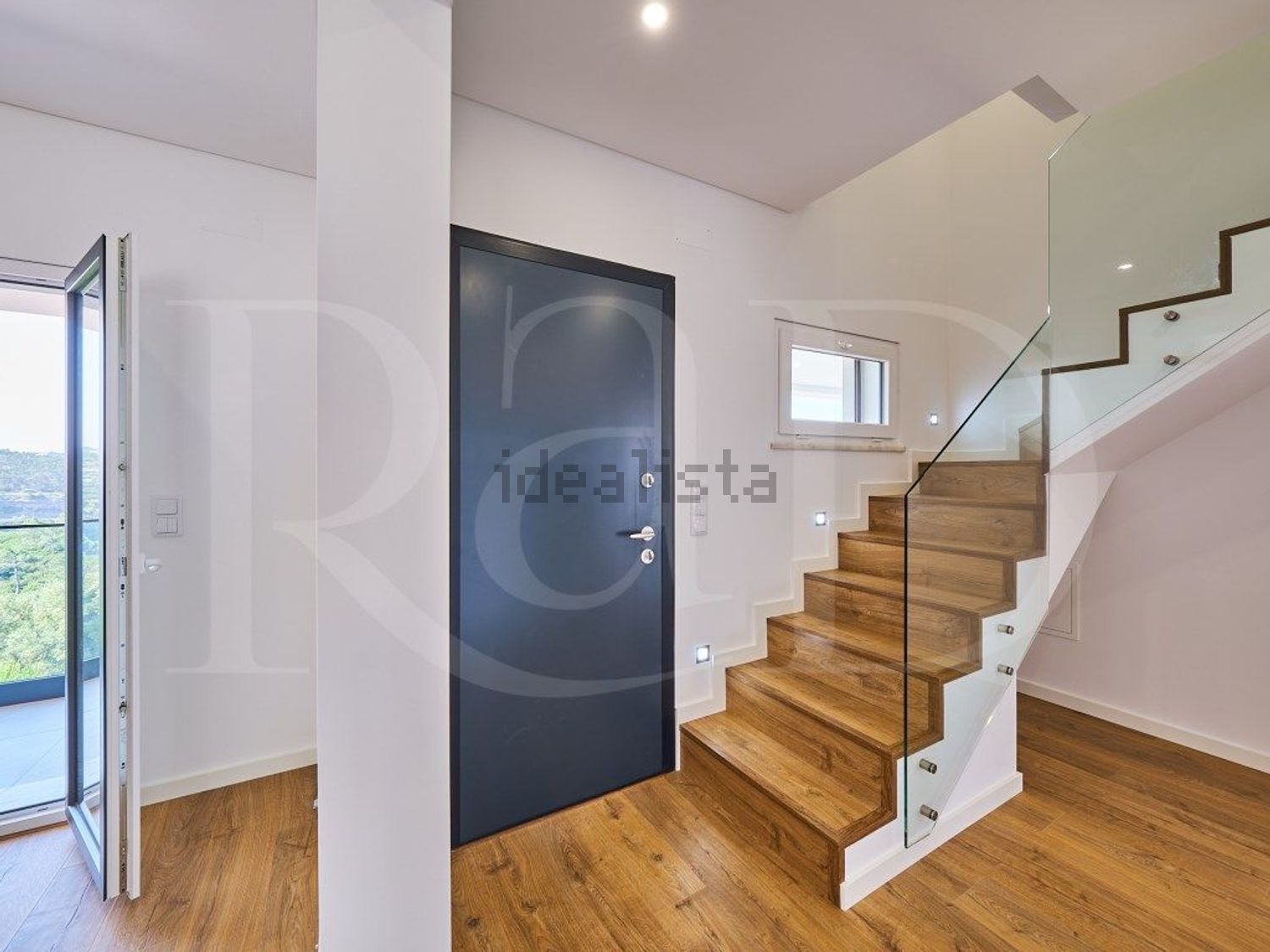 小楼房或独栋别墅出售在Rua do Massapêz, 43 - 前厅