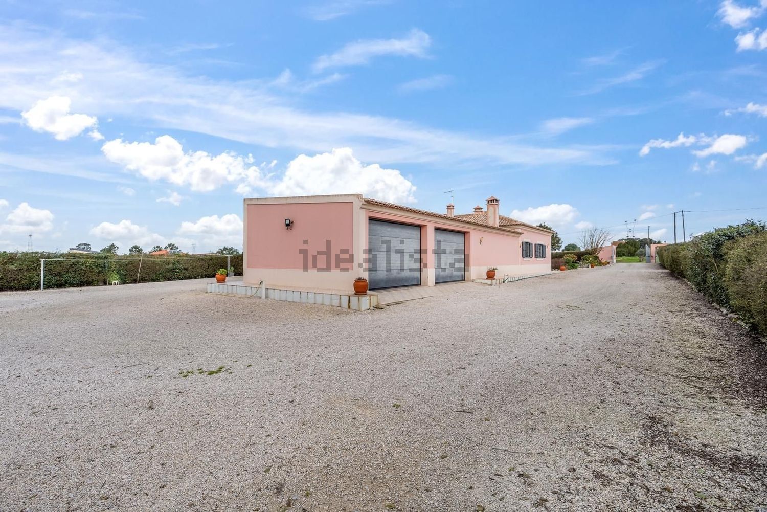 小楼房或独栋别墅出售N10 - 外立面