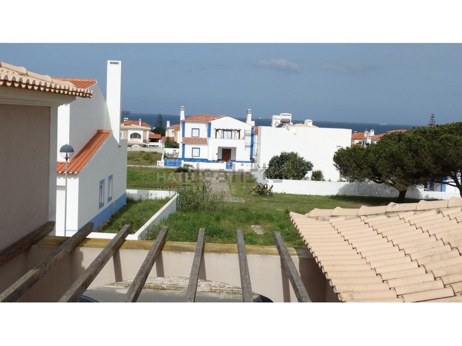 小楼房或独栋别墅出售在Porto Covo - 外立面