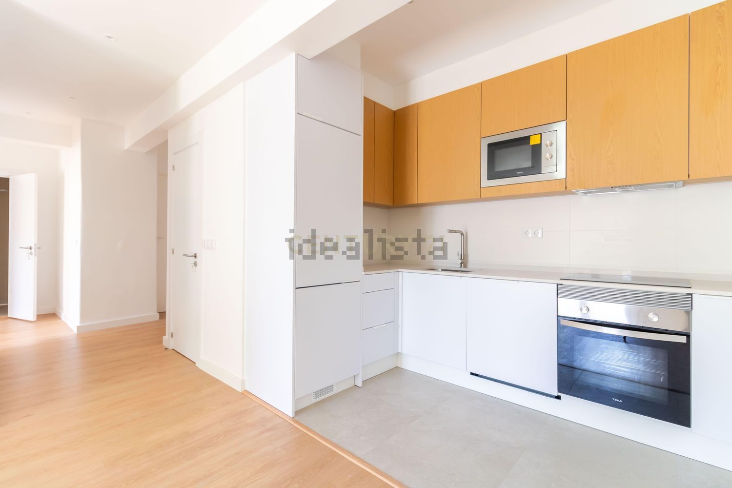 出租公寓 t2在Rua António Sérgio, 20 - 厨房