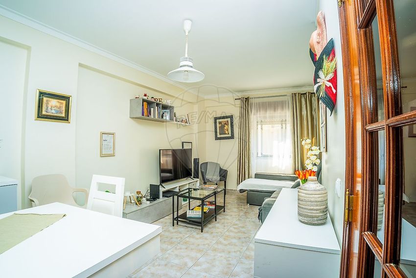 公寓 t2出售在Praceta Gaspar Corte Real, 29