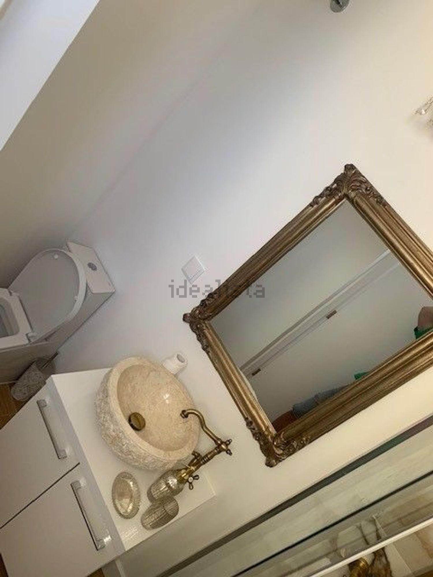 出租公寓 t1在Rua Pedro Dias, 9 - 卫生间