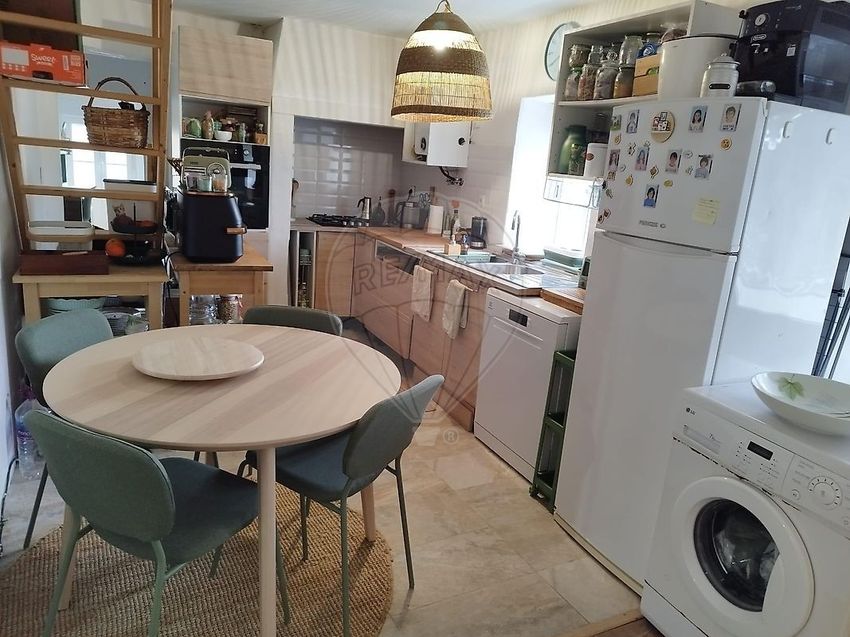 小楼房或独栋别墅出售在Rua Principal