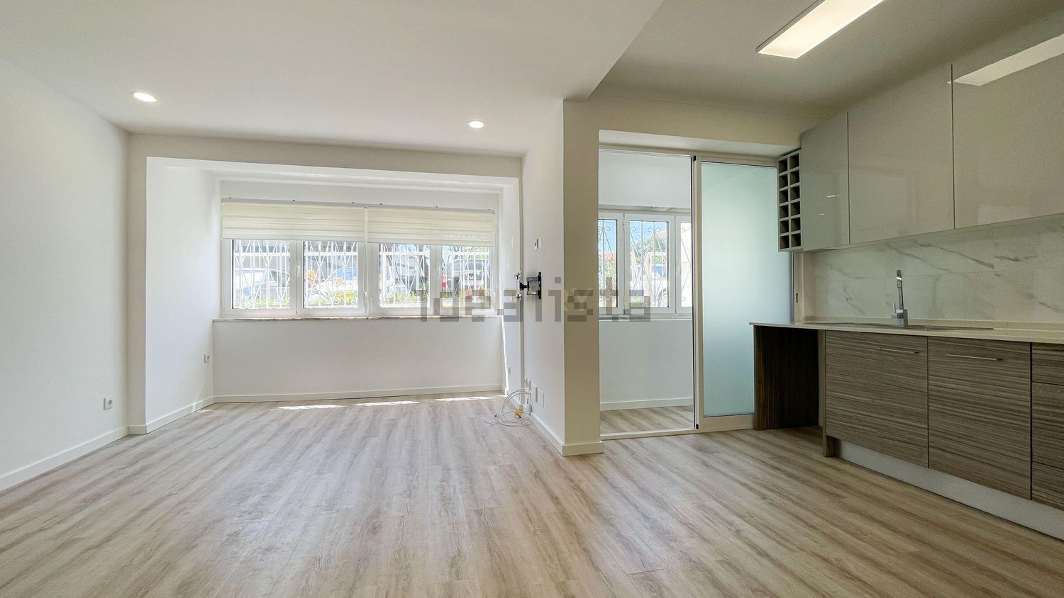 出租t0（单人公寓）在Rua Fernando Pessoa, 58 - 居住