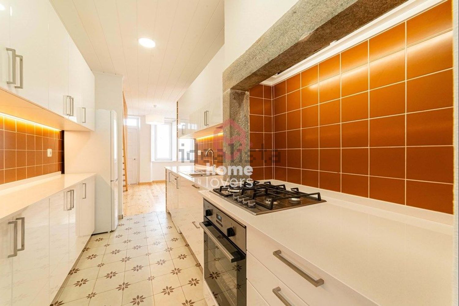 出租公寓 t2Calçada Poço dos Mouros - 厨房