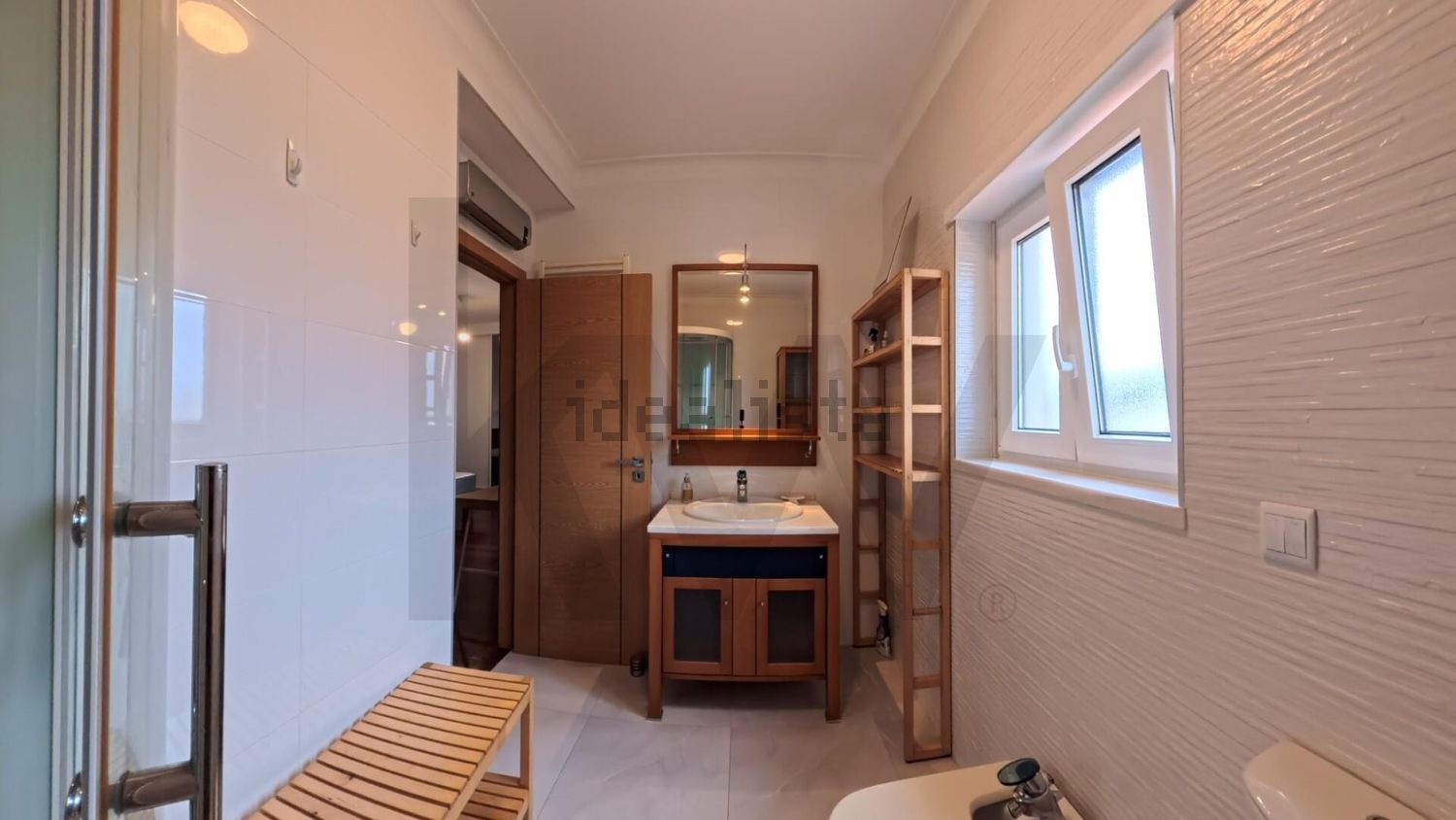 出租小楼房或别墅在Paz - Salgados - 过道