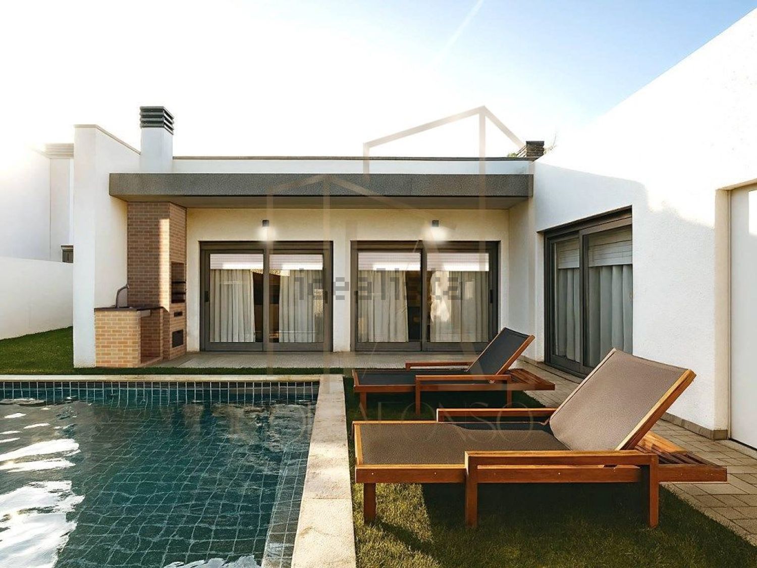 小楼房或独栋别墅出售在Pinhal do General - 游泳池