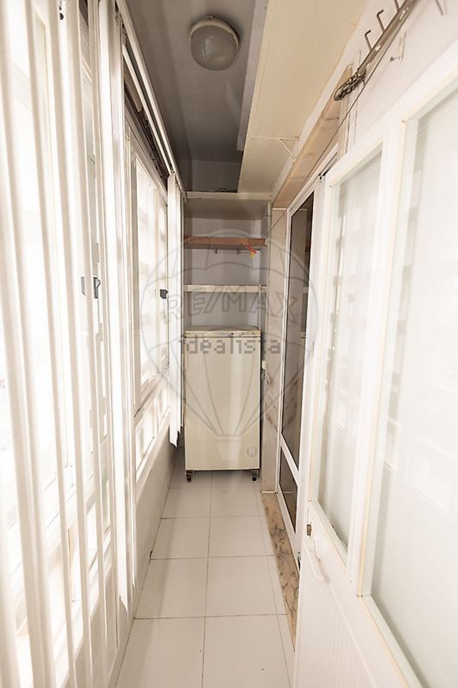 出租公寓 t2在Praceta Libânia do Carmo Galvão - 试衣间