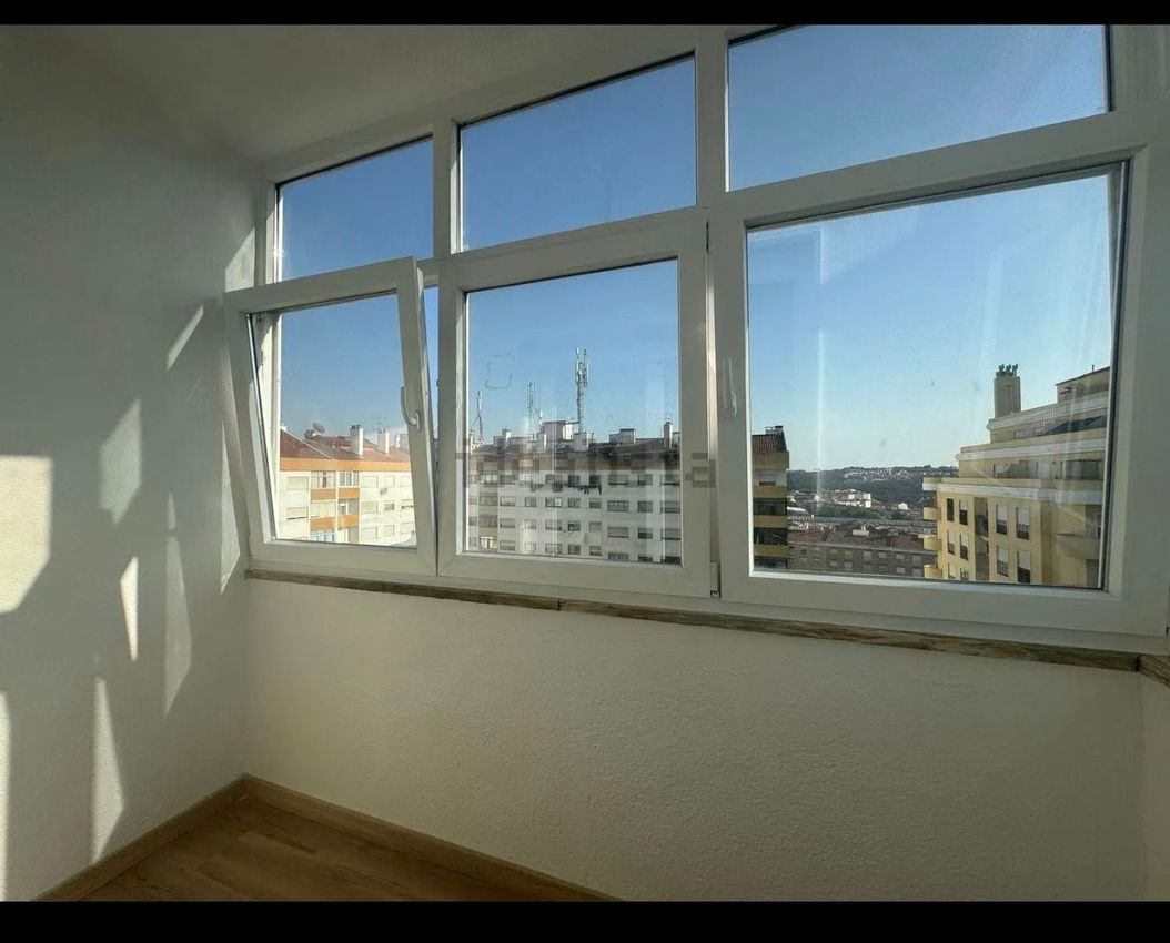 公寓 t2出售在Largo Padre Américo, 1