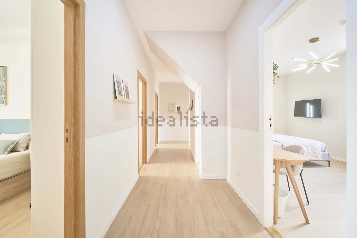 出租房间在Largo Vitorino Damásio, 2 - 过道