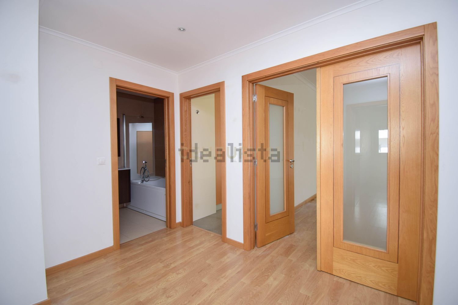 出租公寓 t2在Rua Manuel Alfredo Tito Morais, 10 - 过道