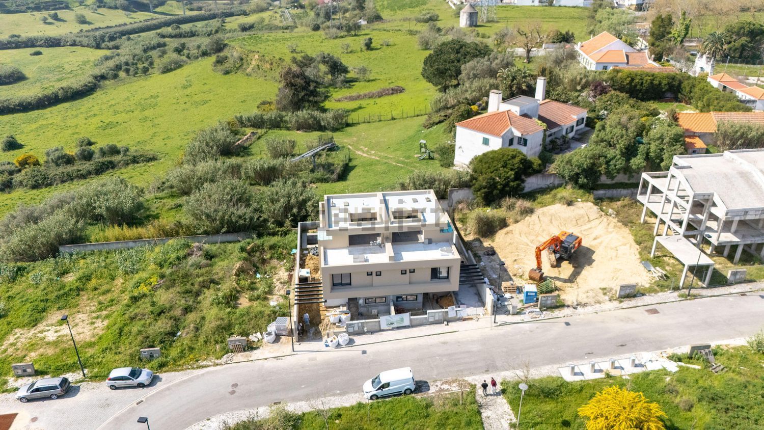 小楼房或独栋别墅出售在Rua Capitão Salgueiro Maia - 照片