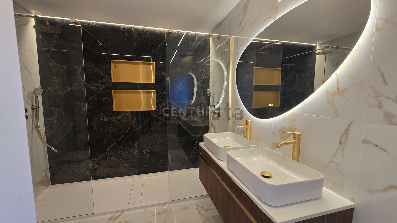 复式公寓出售在Costa da Guia - 卫生间