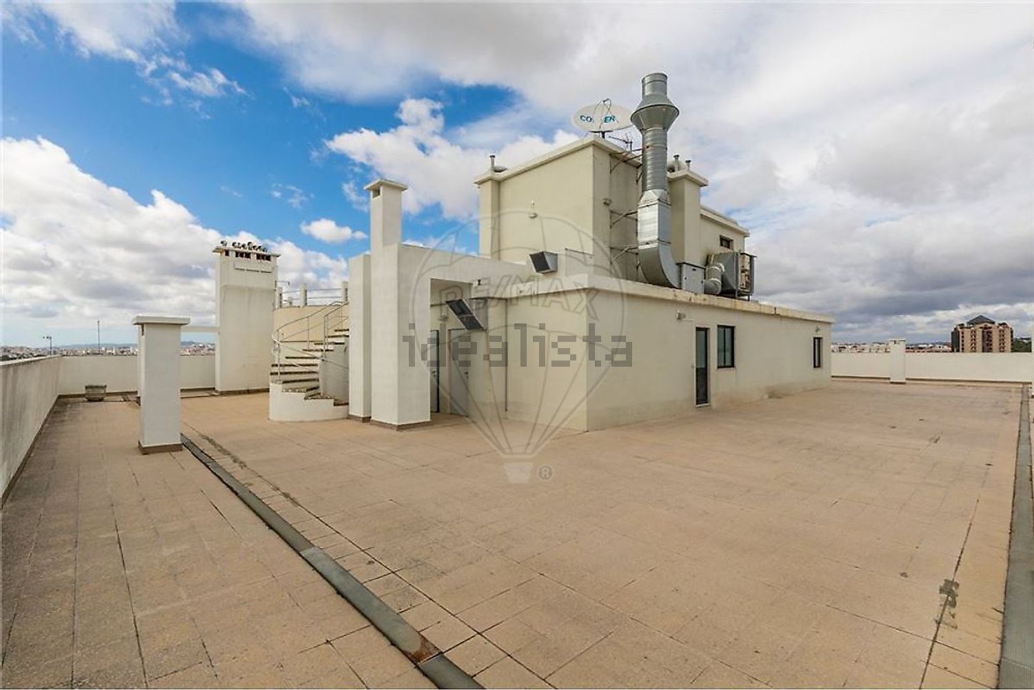 出租公寓 t4在Rua Major Neutel de Abreu - 外立面