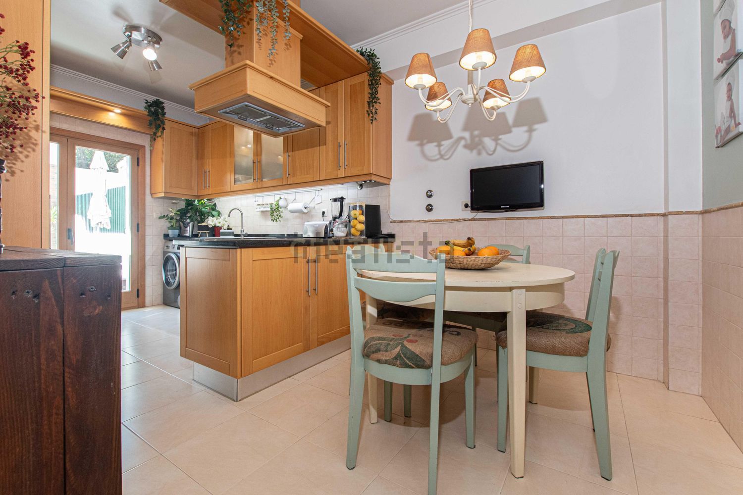 联排别墅出售在Venda do Pinheiro e Santo Estêvão das Galés - 厨房