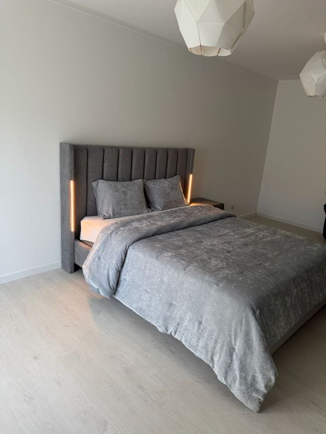 出租房间在Avenida Antero de Quental, 11