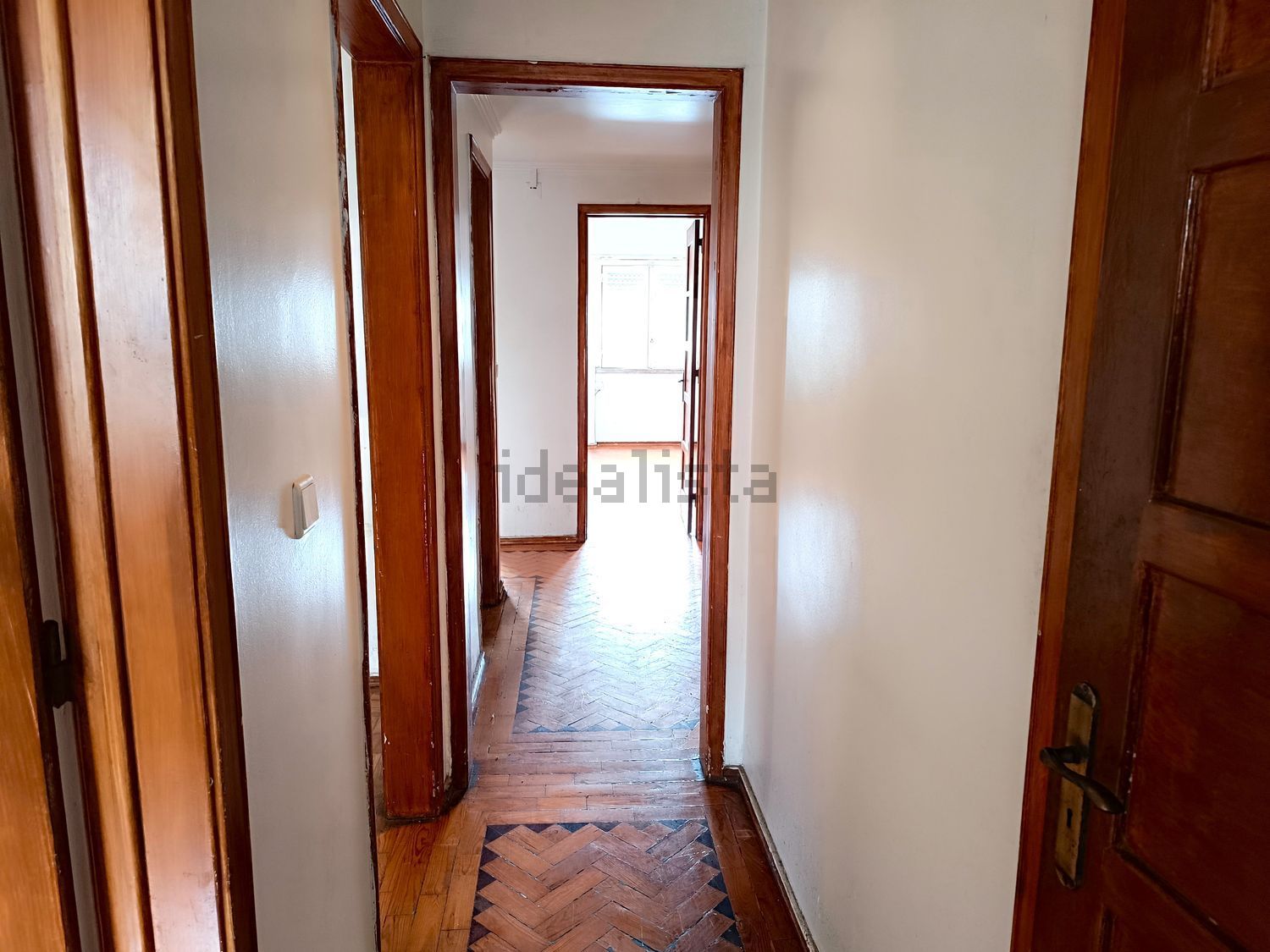 公寓 t2出售在Rua 1º de Maio, 40 - 前厅