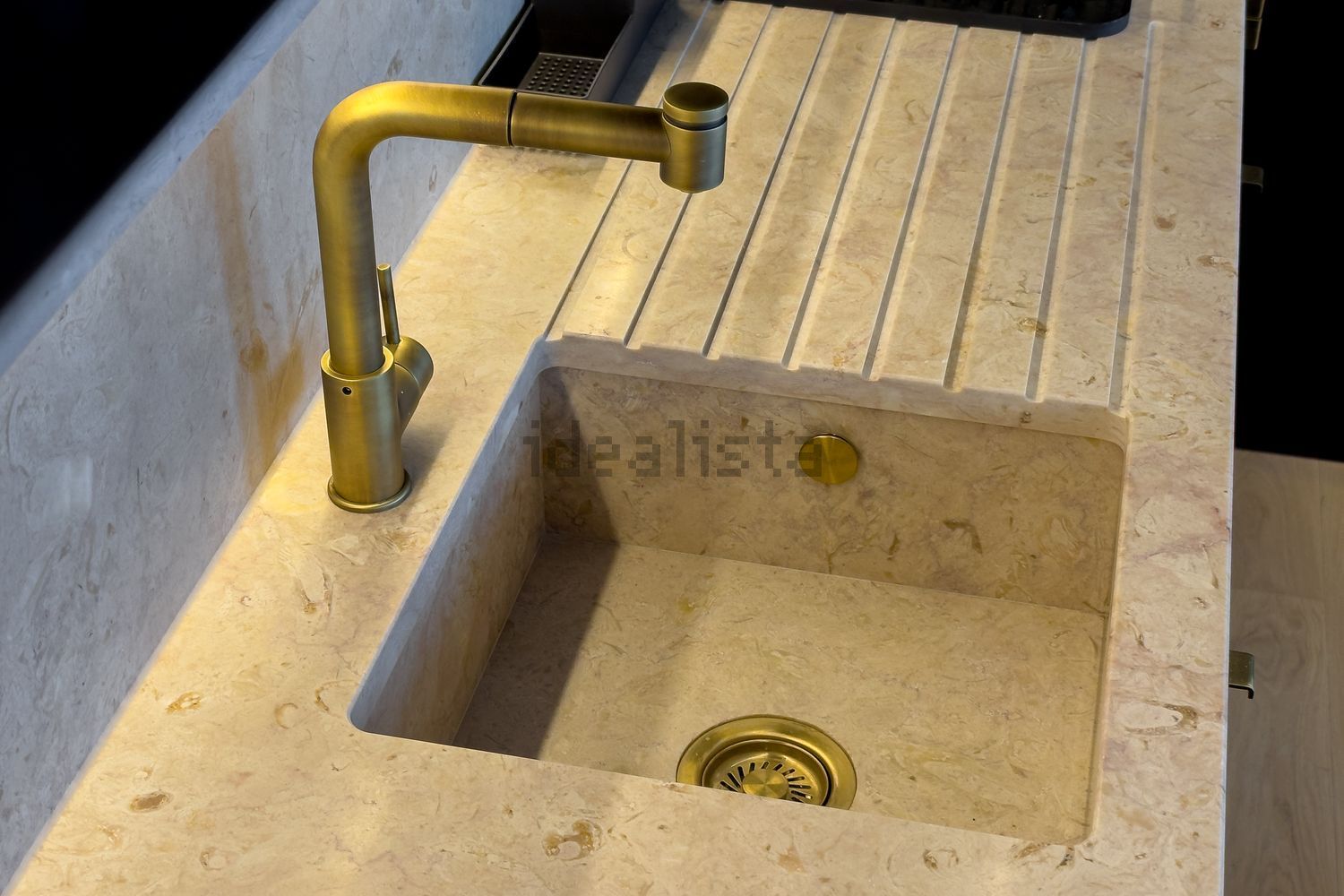 出租公寓 t1在Rua do Telhal, 72 - 厨房