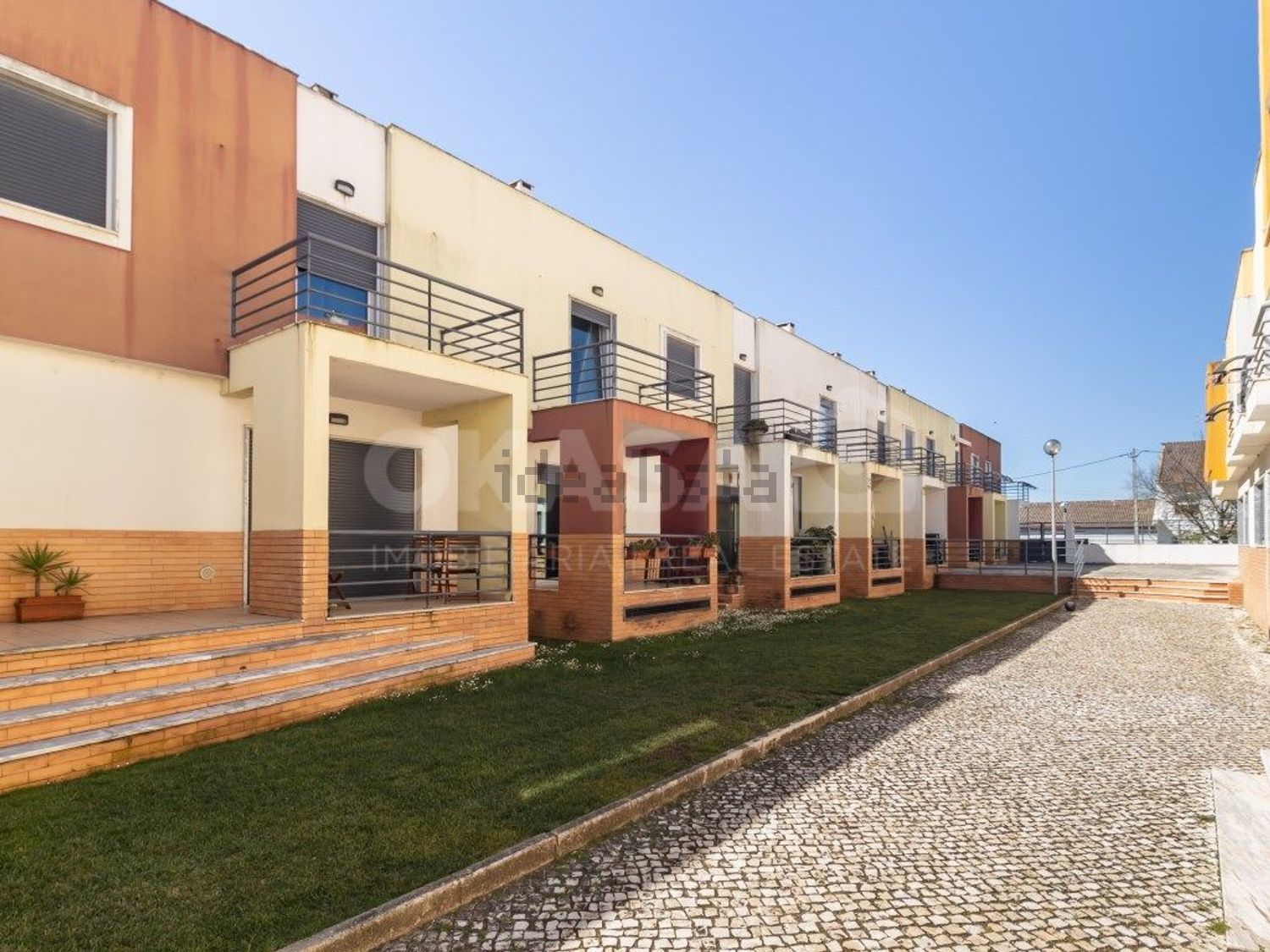 联排别墅出售在Rua Luís de Ataíde - 视线