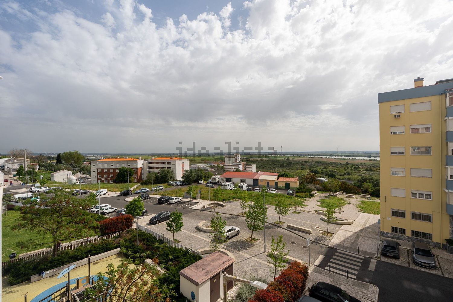 公寓 t2出售在Rua Soeiro Pereira Gomes, 5 - 视线