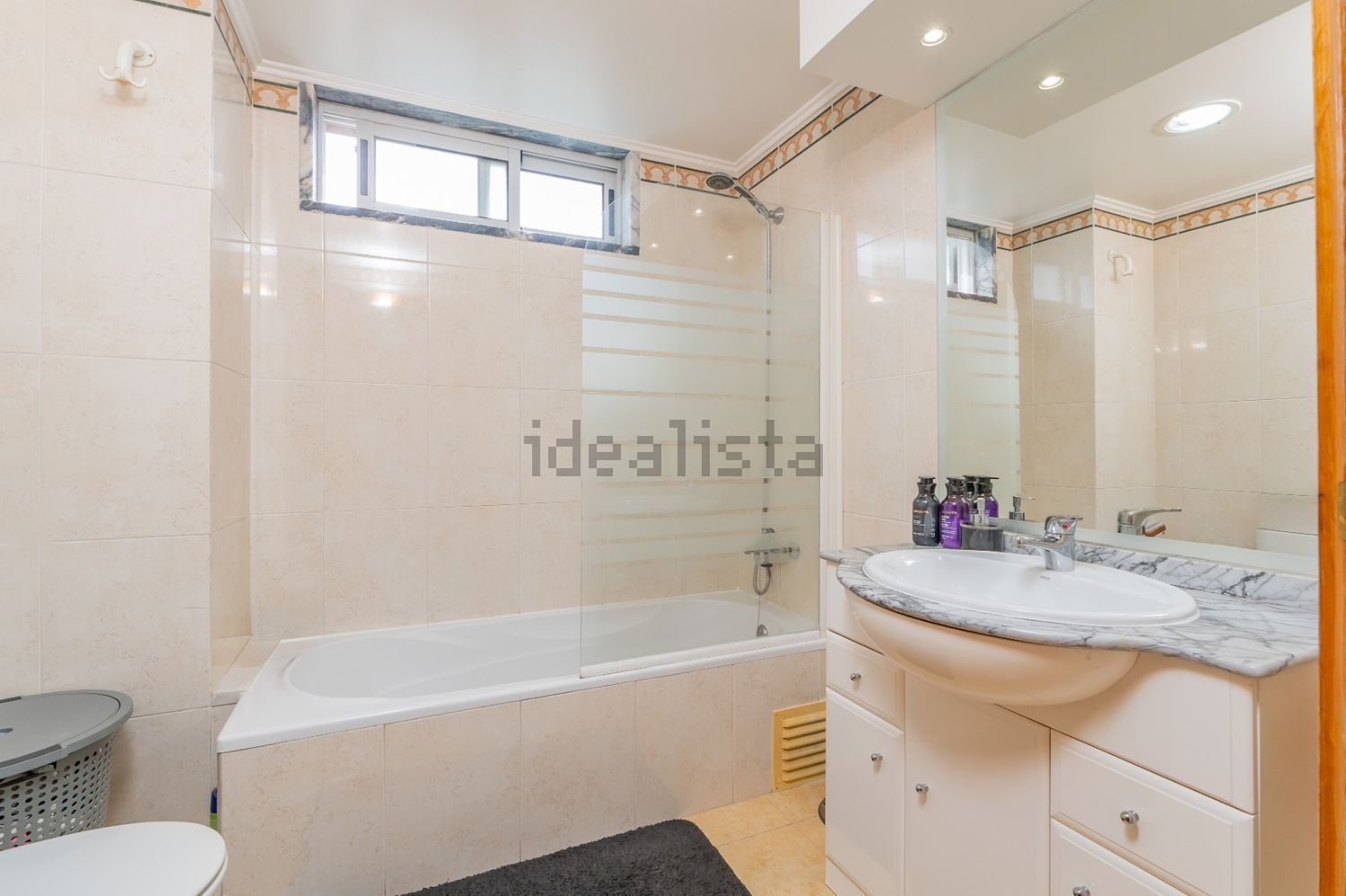 公寓 t3出售在Rua Mariano Pina, 13 - 卫生间