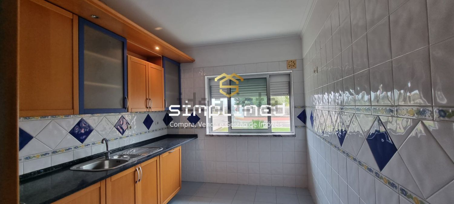 出租公寓 t5在Alto do Seixalinho - 厨房