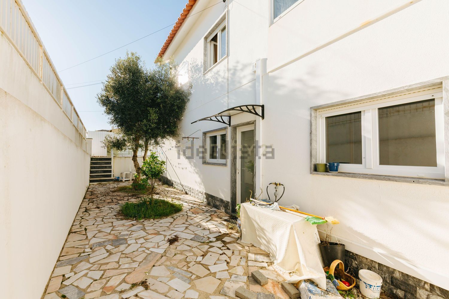 小楼房或独栋别墅出售在Santo Isidoro - 外立面