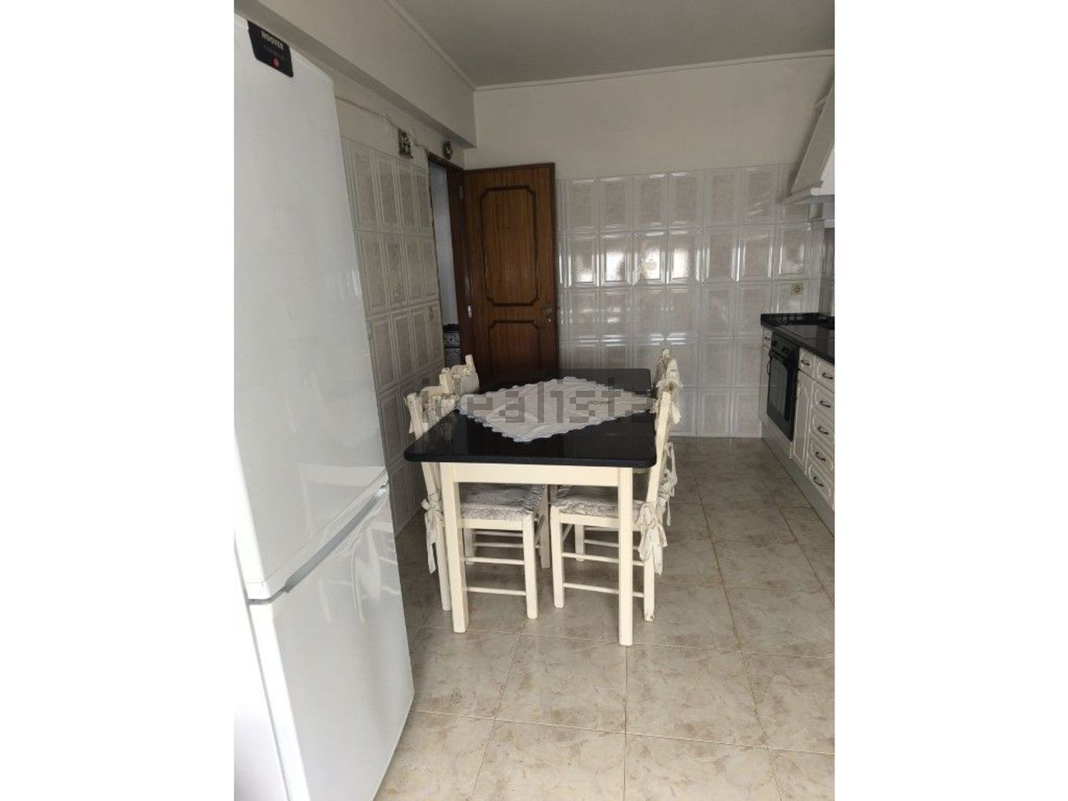 公寓 t3出售在Casal de São Brás - Vila Chã - 过道