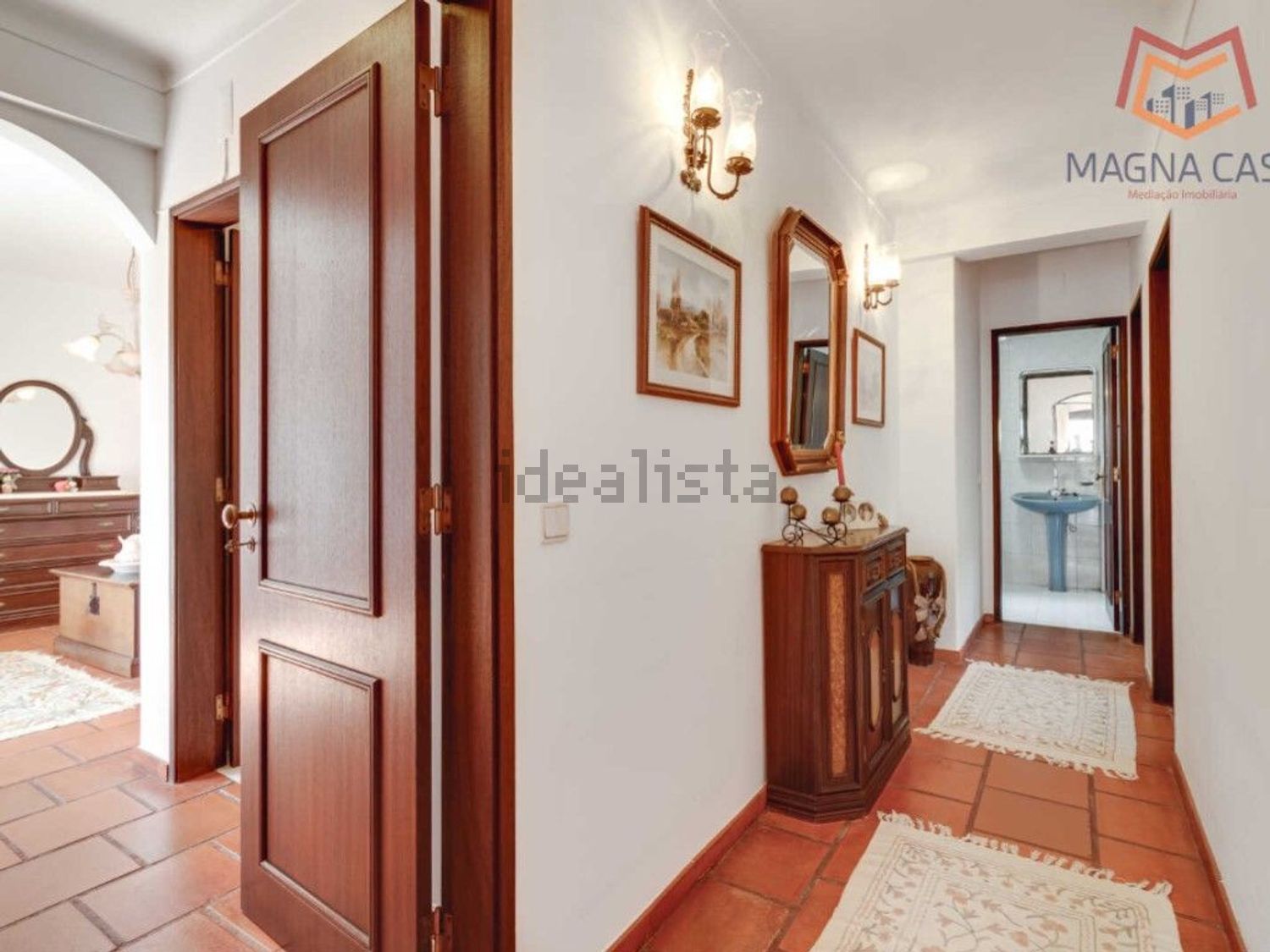 小楼房或独栋别墅出售在Rua dos Trovadores do Século XII - 过道