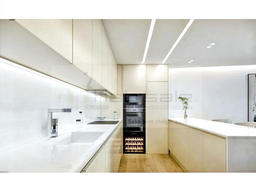 公寓 t5出售在Rua Manuel Francisco Soromenho, 25