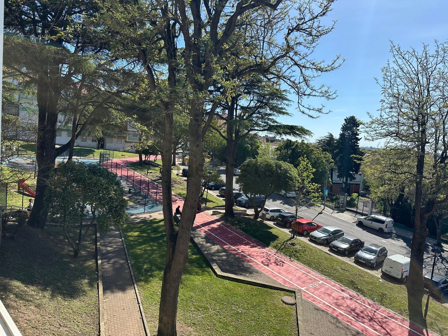 出租公寓 t2在Praça de Angola, 40 - 花园