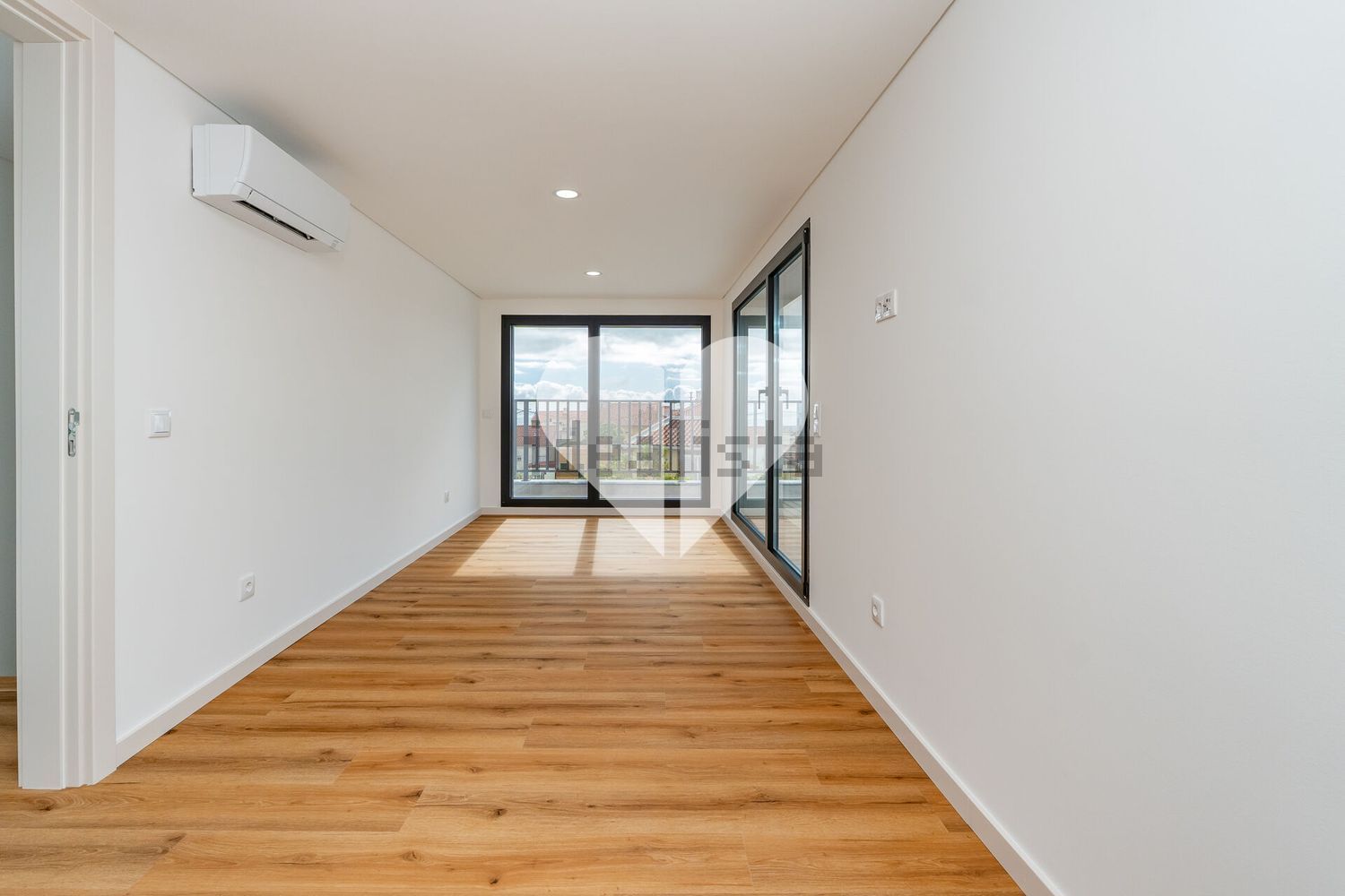 小楼房或独栋别墅出售在Santa Iria de Azoia - São João da Talha - Bobadela - 居住