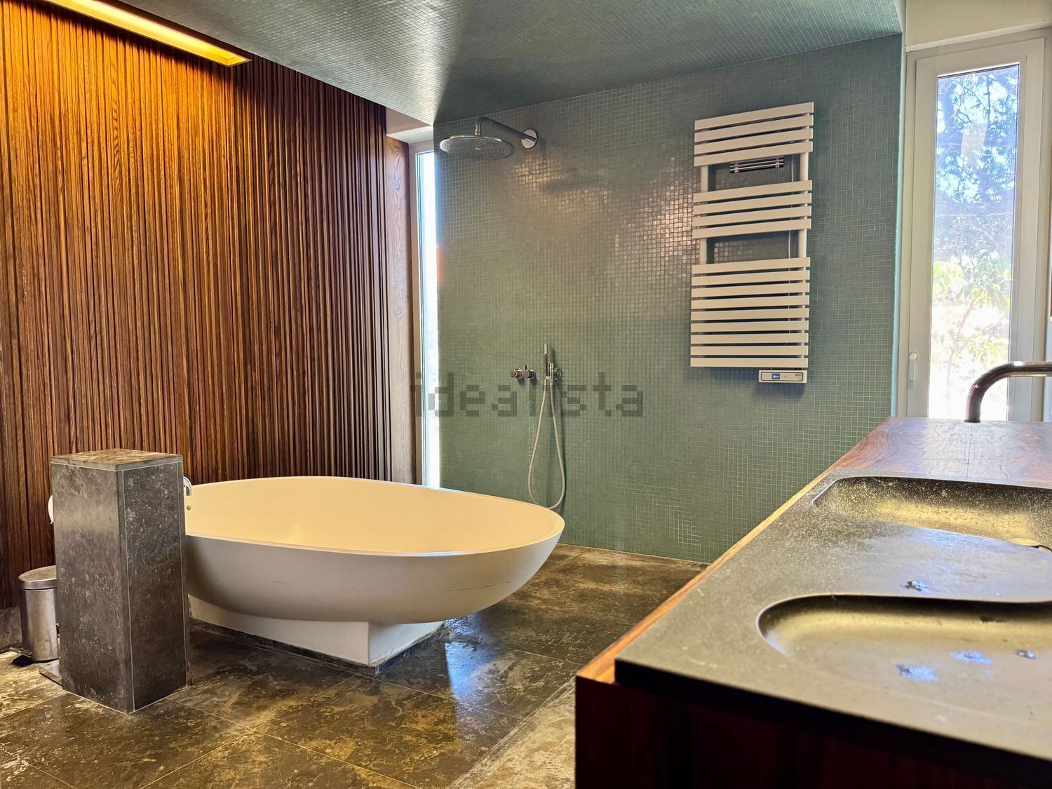 小楼房或独栋别墅出售在Avenida Marechal Carmona, 631 - 卫生间