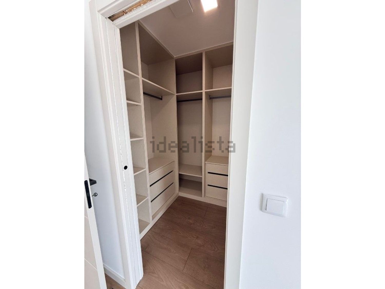 小楼房或独栋别墅出售在Rua dos Pedros - 试衣间