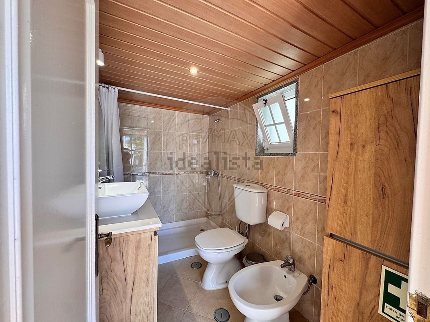 小楼房或独栋别墅出售在Rua da Figueira - 卫生间