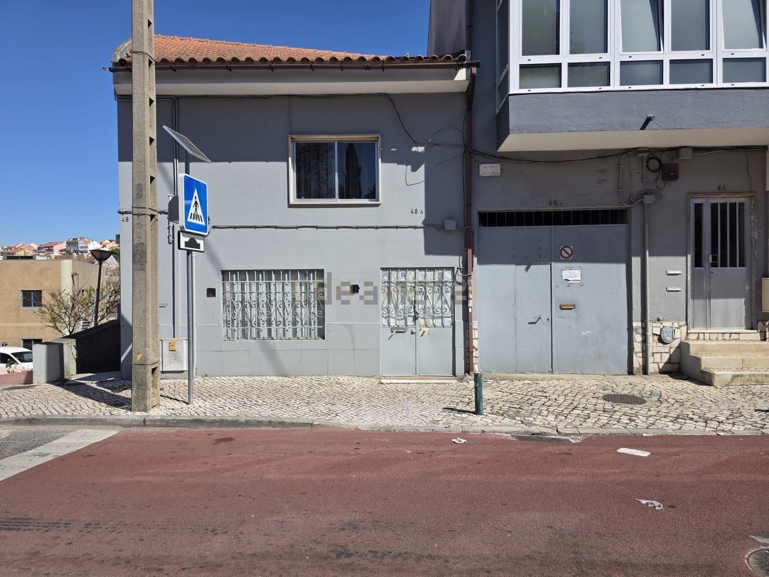 小楼房或独栋别墅出售在Avenida de Lisboa, 48 - 视线