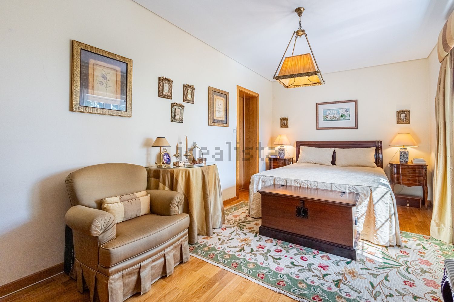 小楼房或独栋别墅出售Estr. da Serralheira de Baixo - 卧室