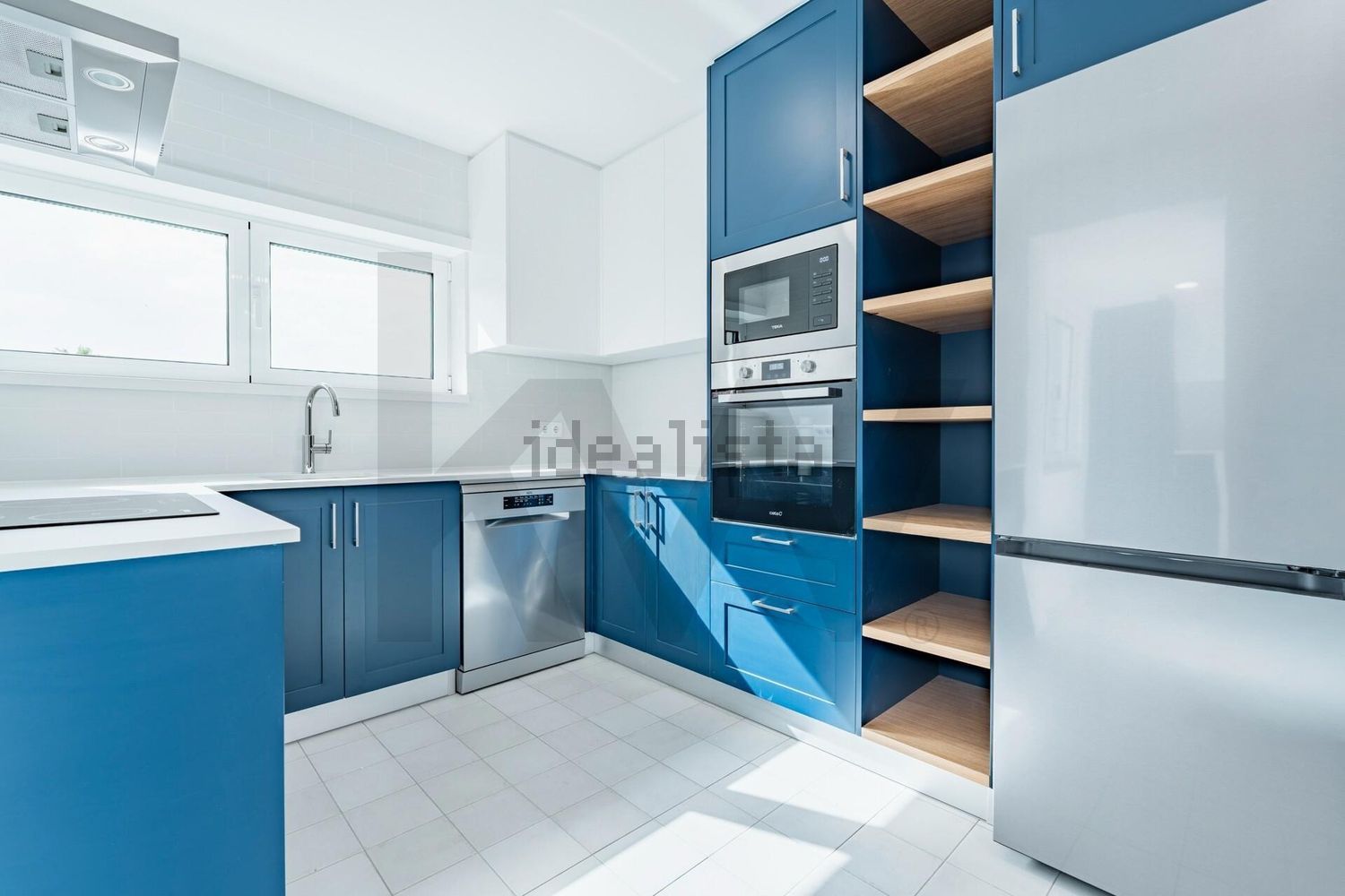 出租公寓 t2在Avenida 25 de Abril, 509 - 厨房