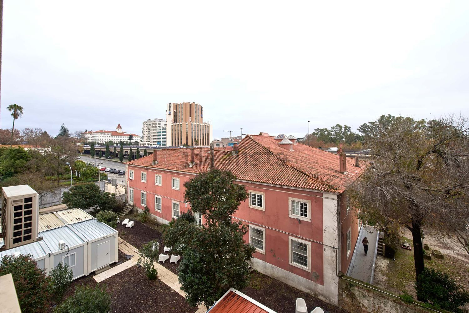 出租房间在Rua Actor António Silva, 3 - 照片