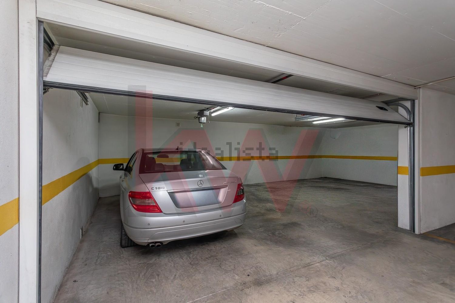 公寓 t4出售在Rua Gil Eanes s/n - 停车位