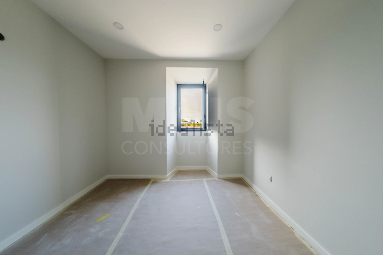 小楼房或别墅出售在São Bartolomeu dos Galegos e Moledo - 居住