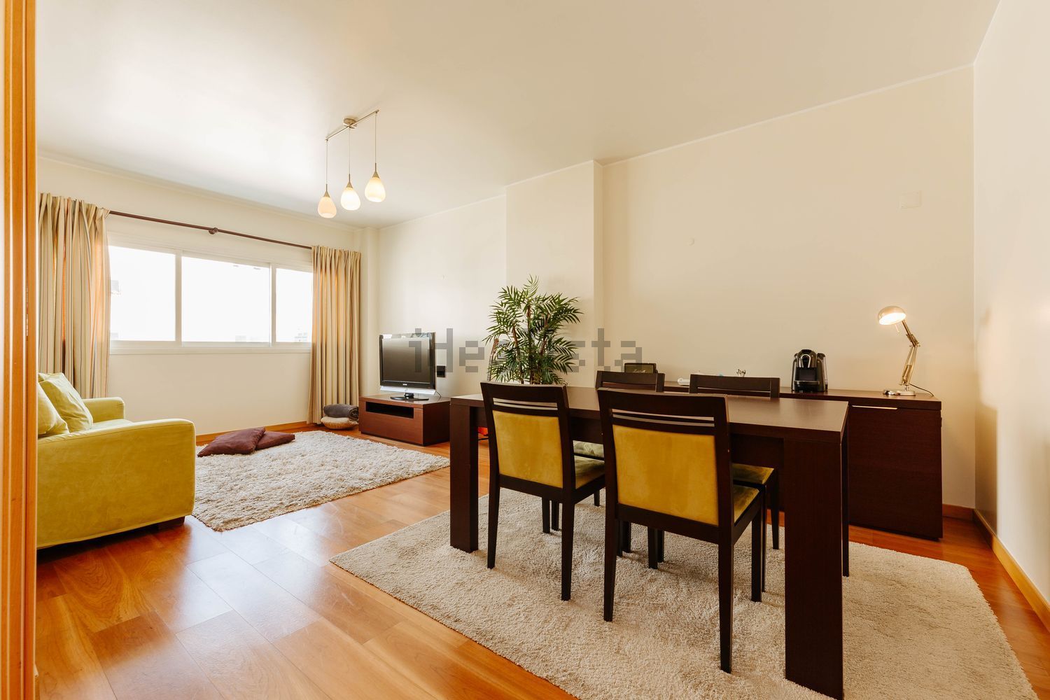 出租房间在Rua das Caravelas, 2 - 客厅